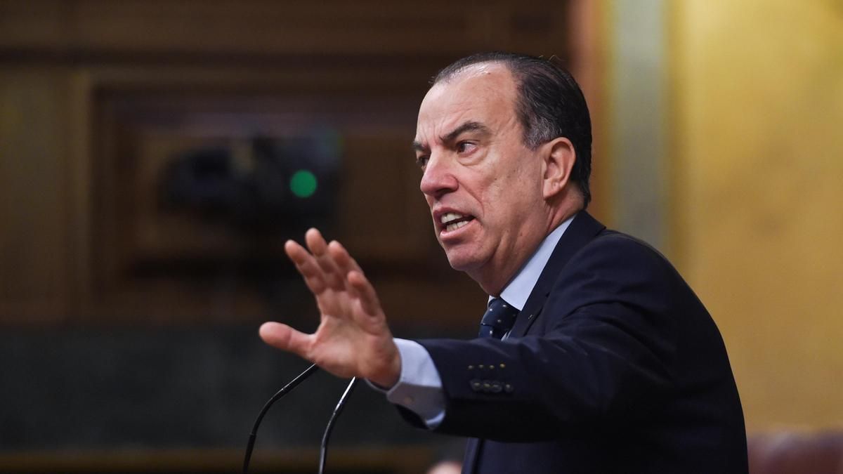 Carlos García Adanero, tránsfuga de UPN, repetirá como candidato del PP a la Alcaldía de Pamplona en 2027