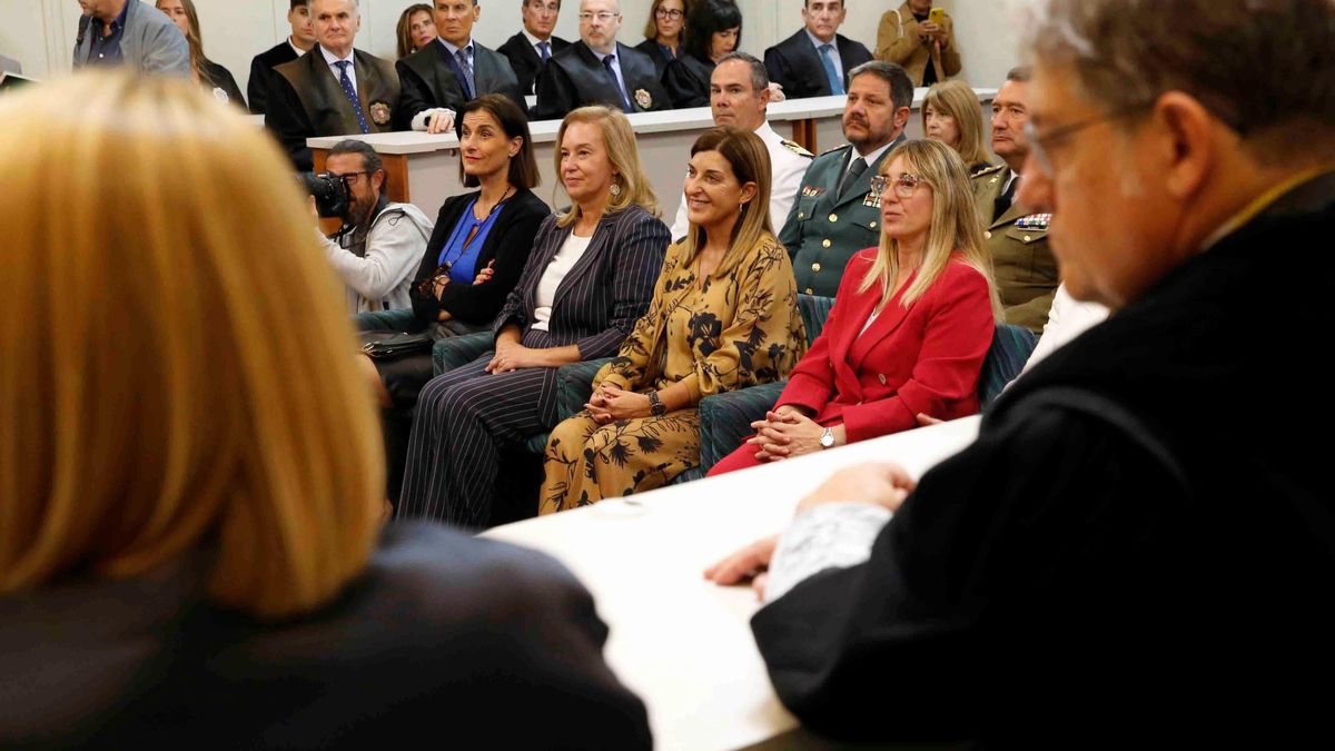 Jesús Dacio Arteaga, en el centro al fondo de la imagen, en el acto de apertura de los tribunales en Cantabria. Será el nuevo fiscal jefe en la comunidad autónoma