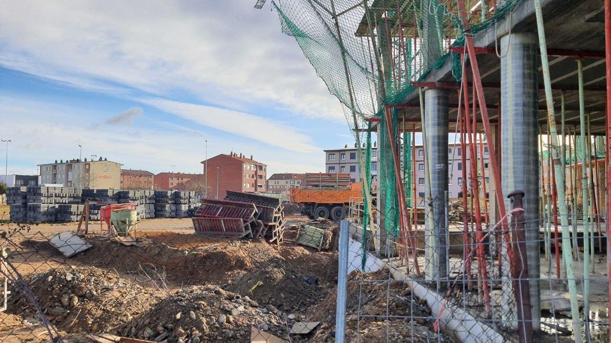 El mercado hipotecario se frena en León pero el préstamo medio para una vivienda supera los 100.000 euros