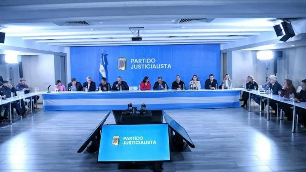 El PJ se reunió para definir una estrategia ante las reformas Milei