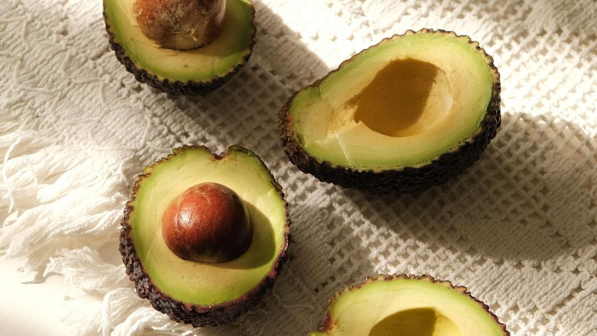 Más que guacamole: cinco recetas con aguacate ligeras, saludables y refrescantes