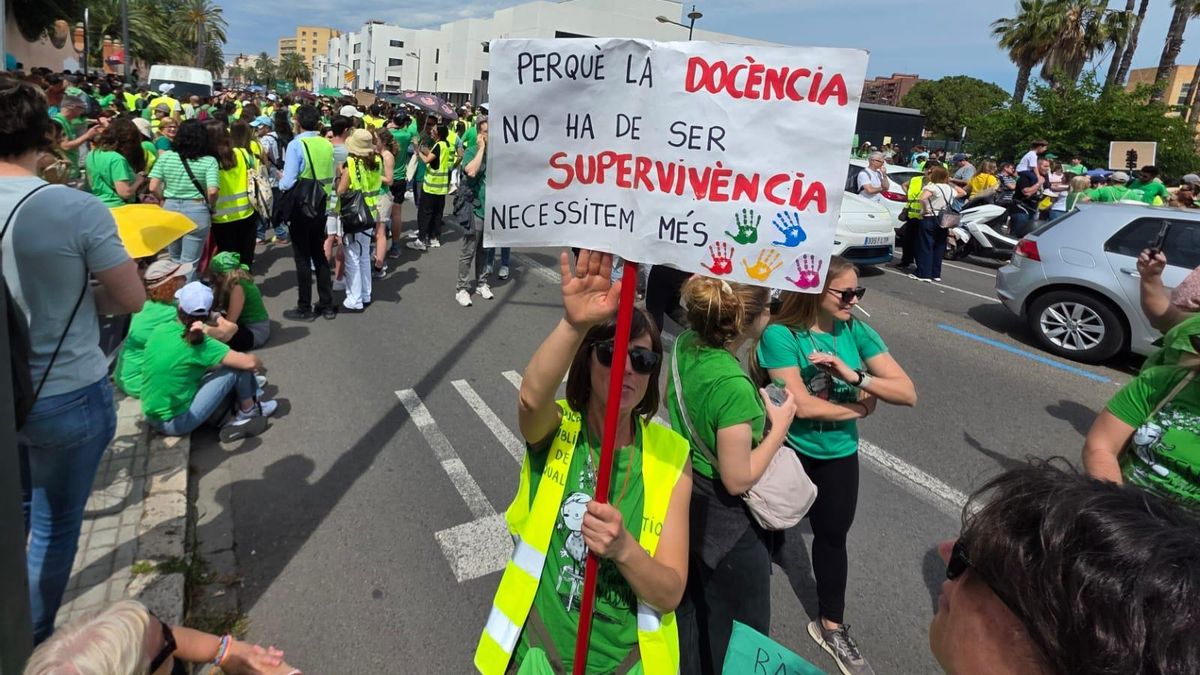 Paros parciales, movilizaciones locales o grandes manifestaciones: alternativas a la huelga educativa valenciana
