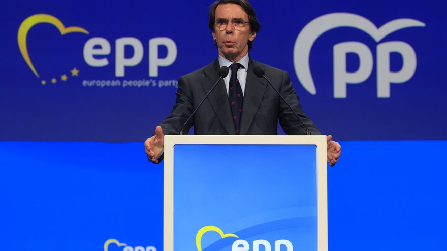 Aznar: el Gobierno "agoniza" y España "espera y reclama" la alternativa del PP