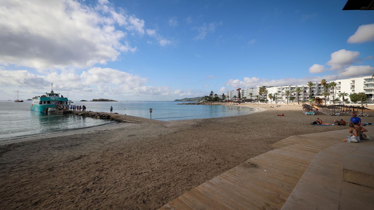 "Nuestros mejores meses no son ni julio ni agosto": el barrio de Ibiza que rompe con los tópicos de la temporada alta