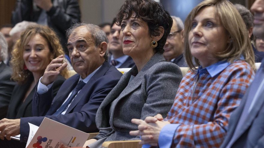 El Gobierno defiende el pacto migratorio con Junts mientras Podemos mantiene su no rotundo