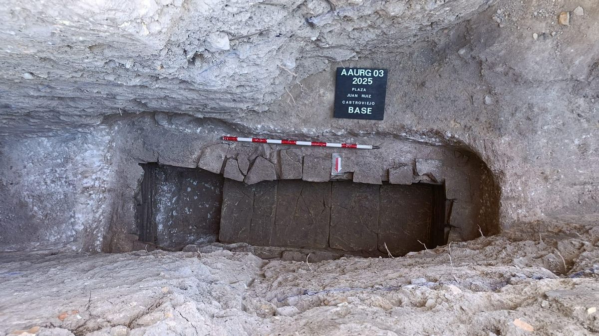 El hallazgo arqueológico más antiguo de Lucena sale a la luz en el casco urbano