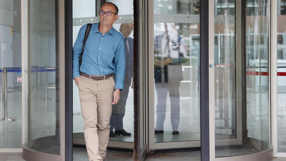 José Ángel Núñez, a su salida de juzgados tras declarar como testigo en la causa de la DANA.