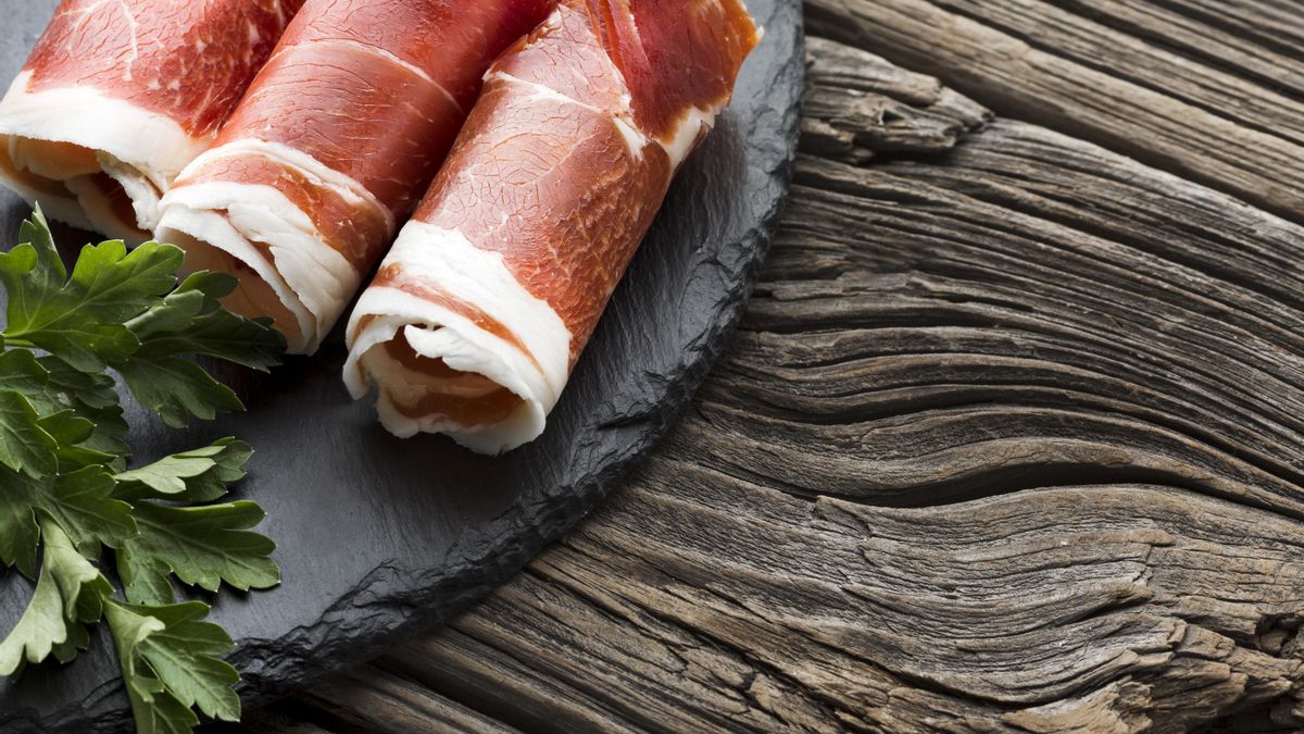 Rollito de membrillo, jamón ibérico y queso