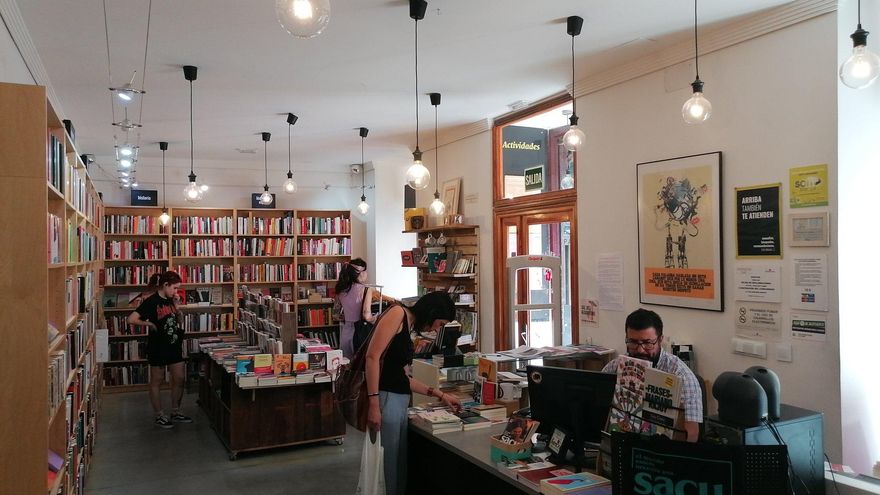 La librería Traficantes de Sueños pide ayuda a su comunidad para huir de la gentrificación comprando el local