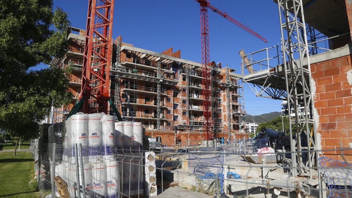 Viviendas en construcción en una imagen de archivo