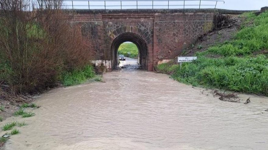 Cortadas al tráfico varias carreteras en la provincia de Córdoba por anegaciones
