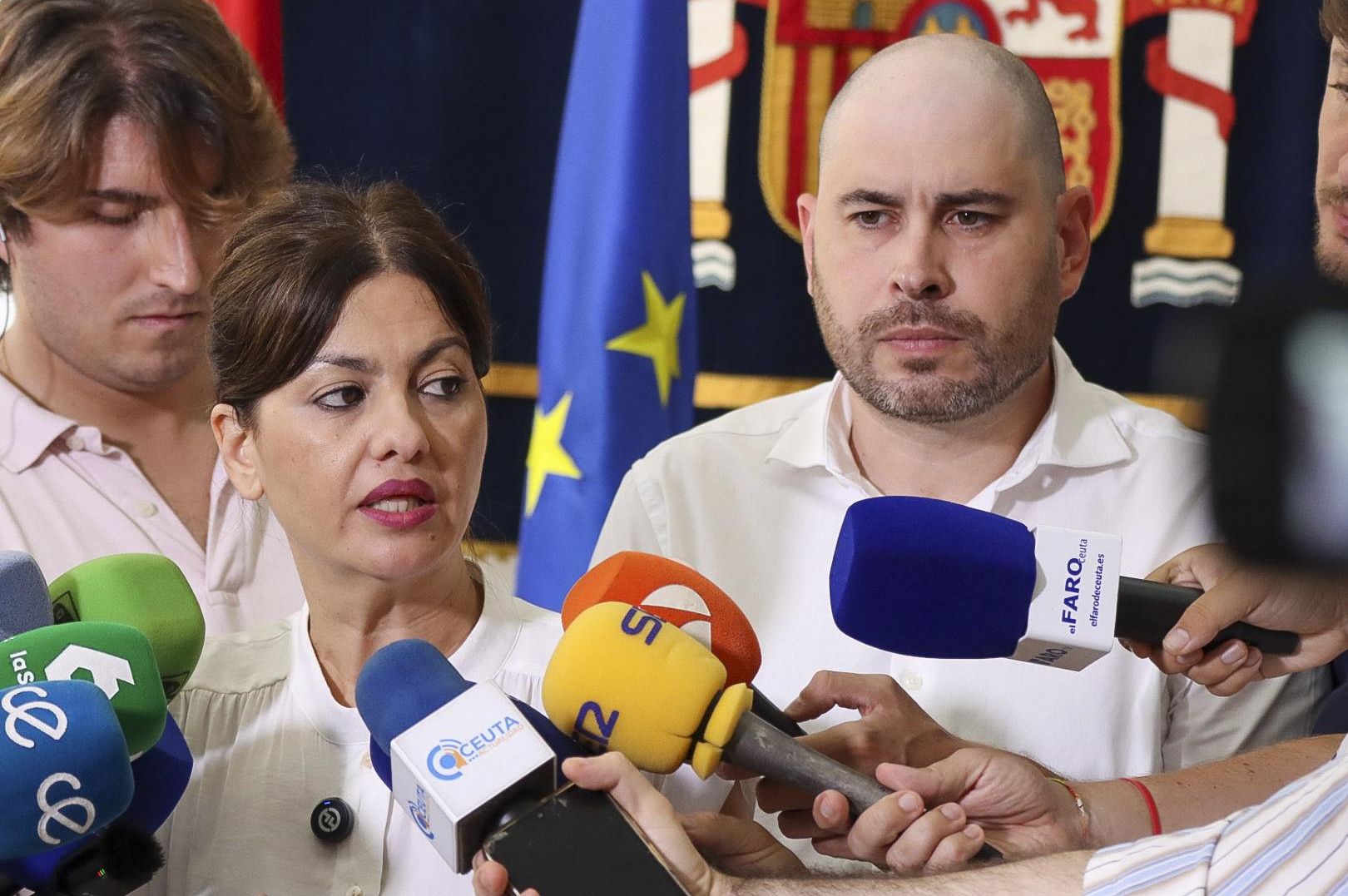 La ministra de Juventud e Infancia, Sira Rego, mantiene un encuentro con el delegado del Gobierno, Miguel Ángel Pérez, este viernes en Ceuta.