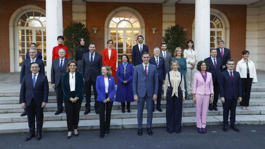 Sánchez frena nombramientos de altos cargos en ministerios para incluir más mujeres en la segunda línea del Gobierno