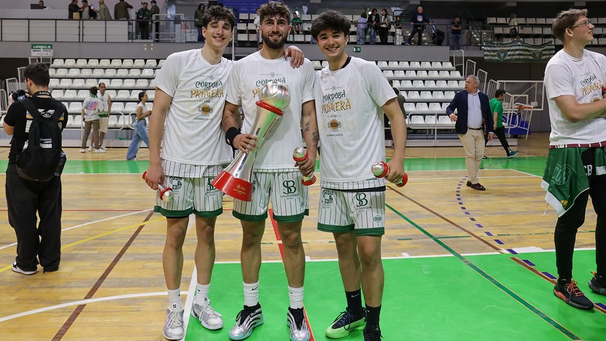 La celebración del ascenso del Coto Córdoba CB a Primera FEB, en imágenes
