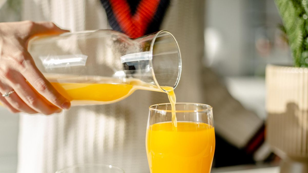 Zumo de naranja.