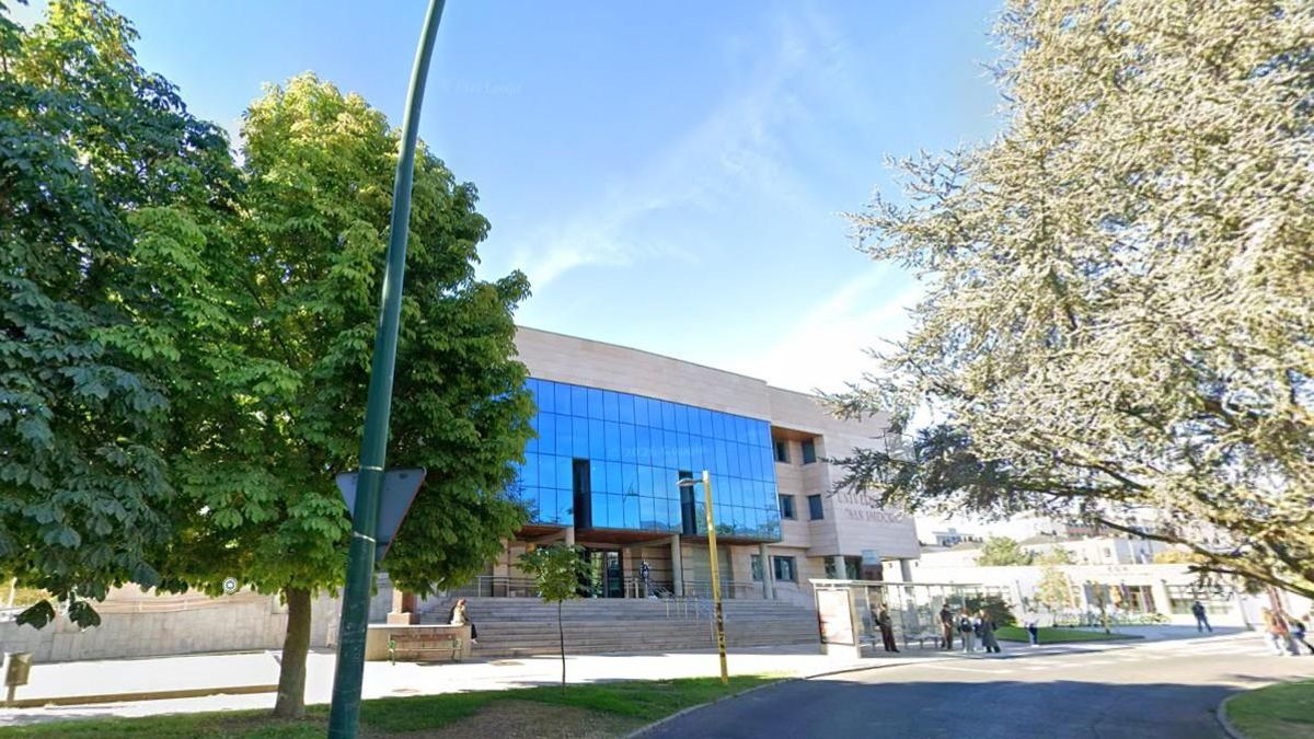 Ir a estudiar y aprender mirando: el Área de Botánica de la Universidad muestra la flora del Campus de León