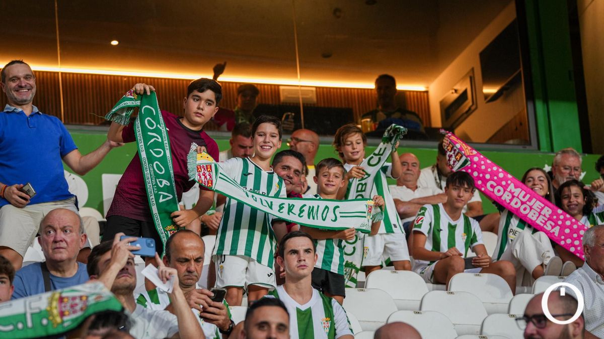 Grada Blanquiverde Córdoba CF - UD Las Palmas