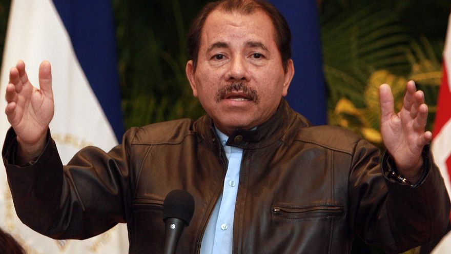 Daniel Ortega pide una oficina para regir "el espacio, la Luna y otros cuerpos celestes"