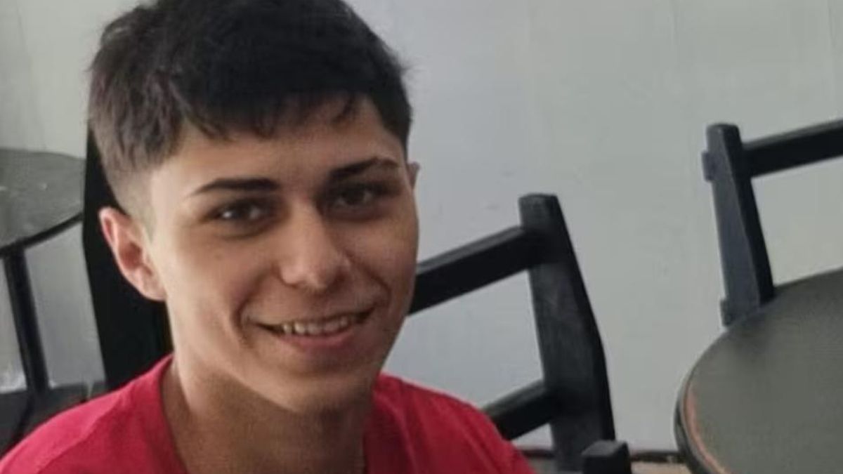 Renato tenía 18 años.