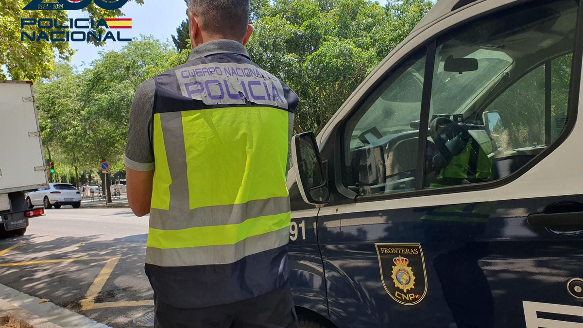 Detingut un empresari hoteler per explotar els seus empleats: jornades de 12 hores i sense vacances per 1.000 euros