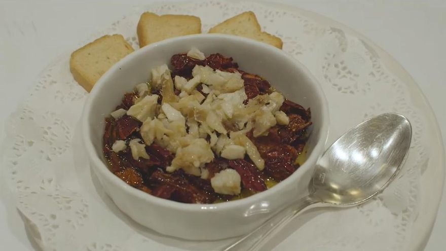 El plato típico alicantino perfecto para el aperitivo y que tendrás hecho en menos de diez minutos