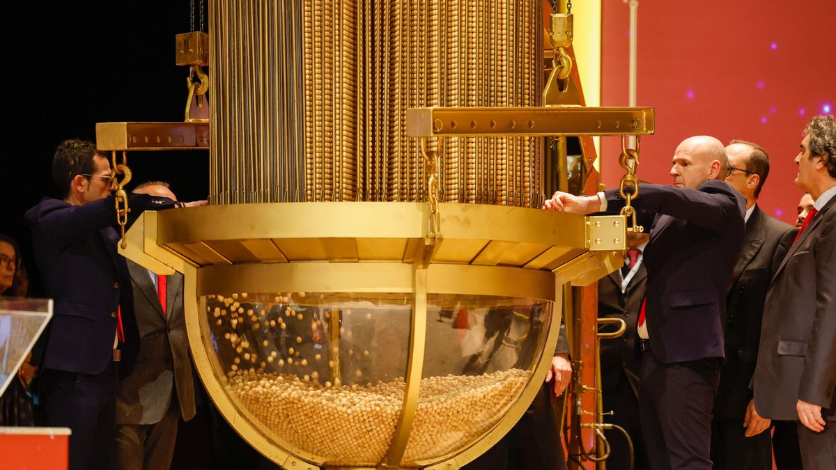 El quinto premio de la Lotería de Navidad deja en Aragón más de nueve millones y el segundo reparte 126.000 euros
