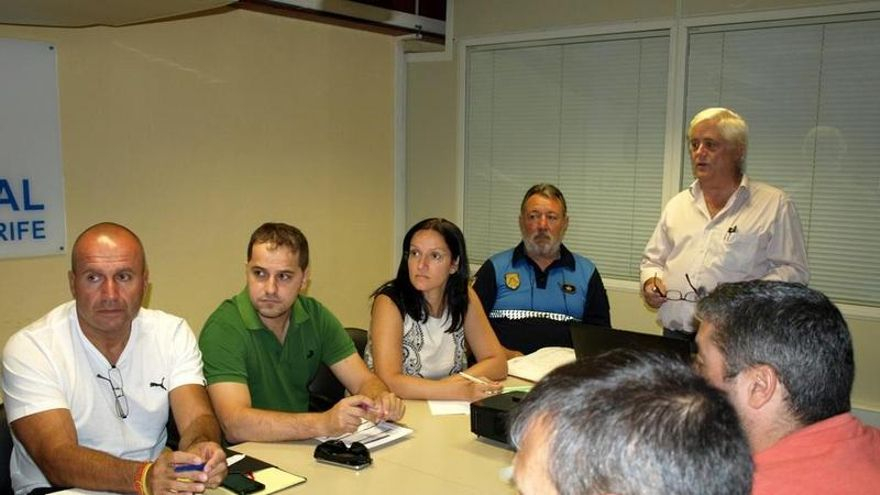 Reunión de coordinación ante el concierto de Maná en la capital tinerfeña 