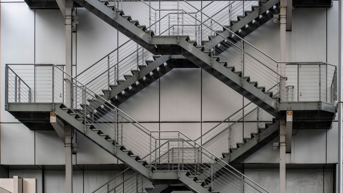 Las nuevas estructuras exteriores fueron dejando atrás cuerdas, escaleras portátiles, poleas y cestas que solían fallar