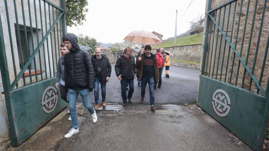 Segunda gala minera con la visita al complejo de fábrica de la Hullera Vasco-Leonesa en Santa Lucía de Gordón.