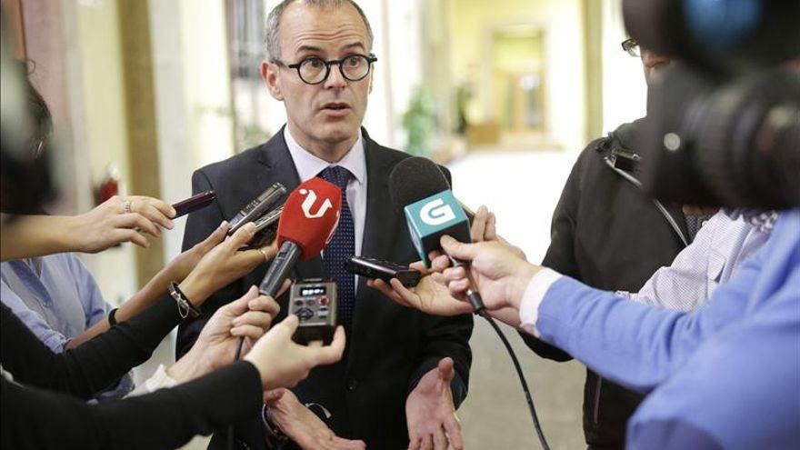 El hombre de Feijóo en Ourense dimite como concejal y senador para abandonar la política activa