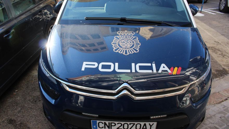 Detenidos tres jóvenes, uno menor de edad, por robar y herir a un hombre al salir del trabajo en Las Palmas de Gran Canaria