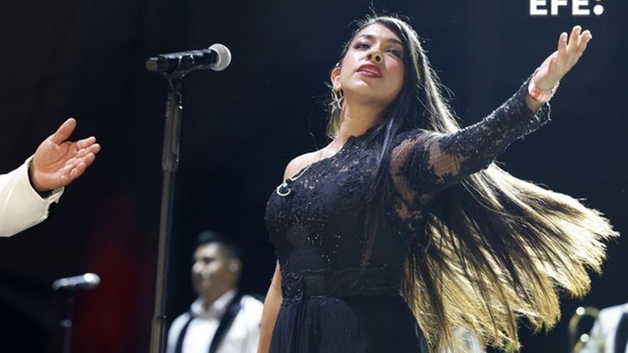 Los Ángeles Azules enamoran a Zaragoza entre cumbias y elegancia