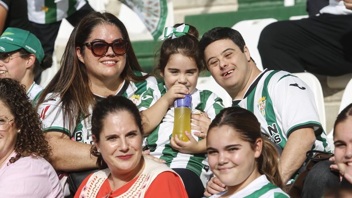 Grada Blanquiverde del Córdoba CF - AD Ceuta