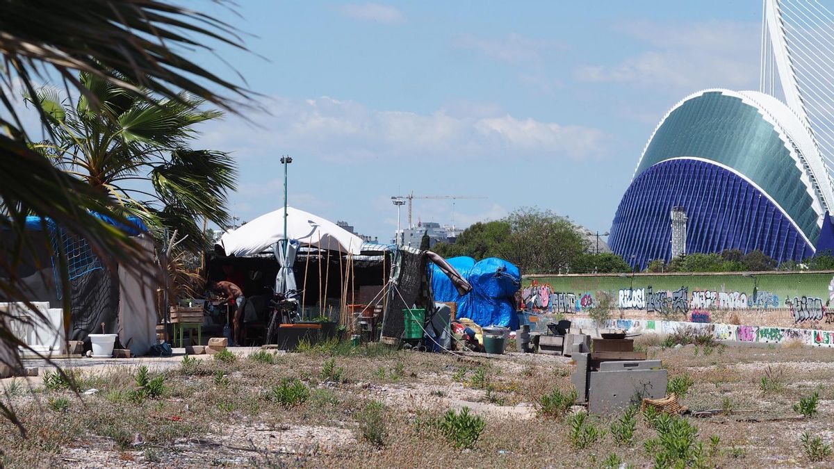 El desorbitado precio de la vivienda en València incrementa los asentamientos en un 25% en tres años