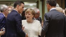 El presidente del Gobierno, Pedro Sánchez; la canciller alemana, Angela Merkel; y el primer ministro holandés, Mark Rutte, en Bruselas el 20 de junio de 2019.