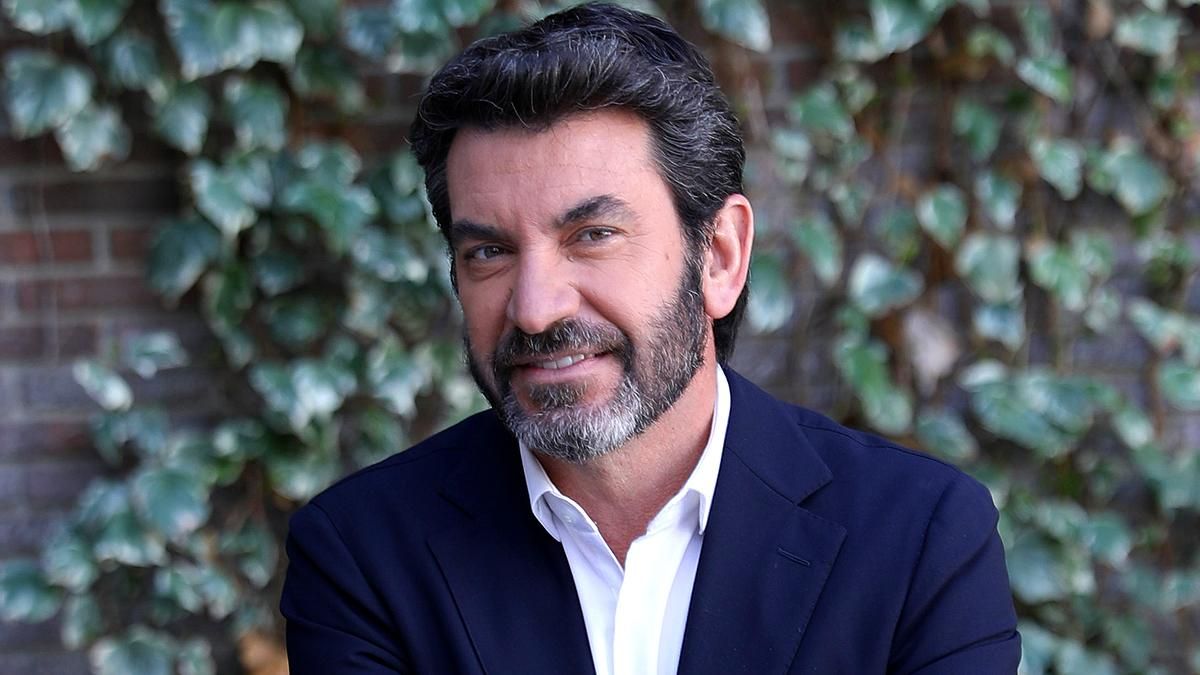 Arturo Valls retoma 'Mask Singer' en Antena 3 tras su "puntual" salida a RTVE: "No me apetece estar en dos sitios a la vez"