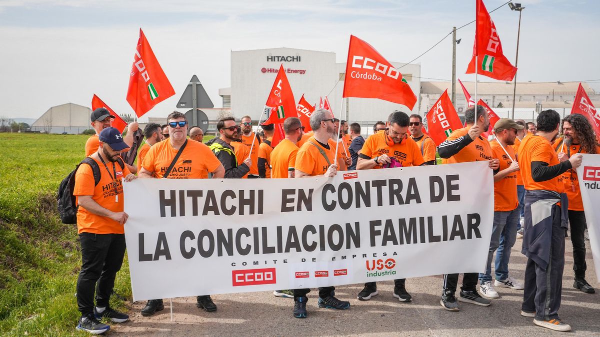 Imagen de una jornada de huelga de la plantilla de Hitachi.