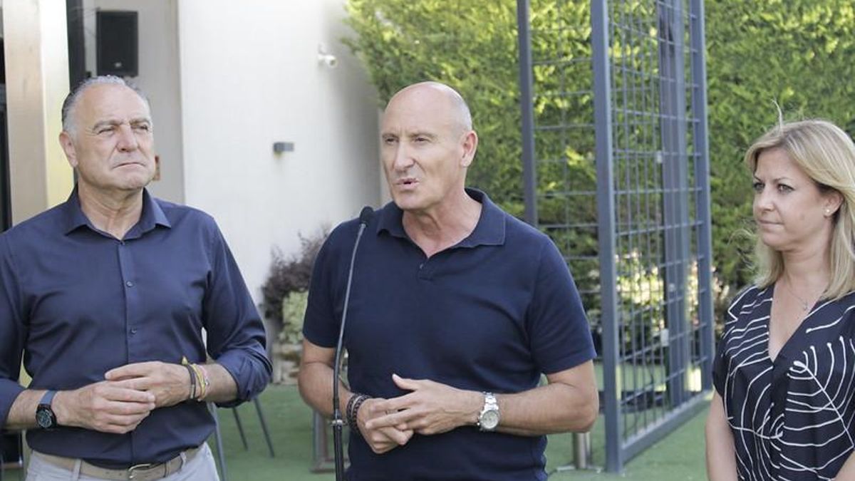 De izquierda a derecha, José Manuel López Carrizo, Luis Carlos Sahuquillo y Ana Isabel Abengózar