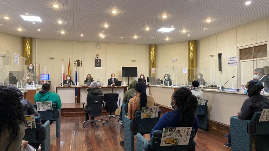 La dificultad para acceder a los pisos y la movilidad de las mujeres, principales factores que impiden conocer el alcance de la prostitución