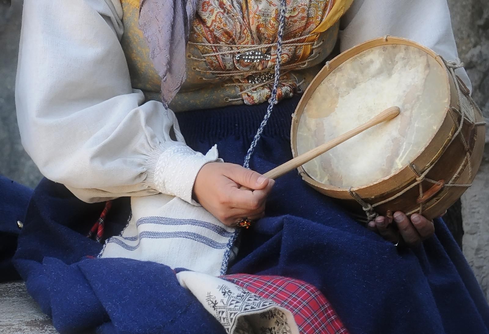 Vestimenta tradicional femenina.