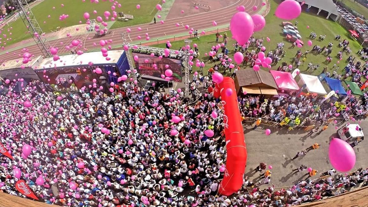 Imagen de archivo de la marcha solidaria 'Luchamos por la Vida' de Los Corrales de Buelna