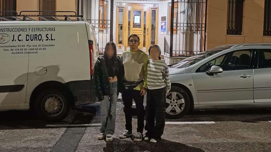 Desalojados los afectados por la DANA del antiguo complejo de La Fe: "Nos han traído a una residencia, compartimos aseos y no hay seguridad"