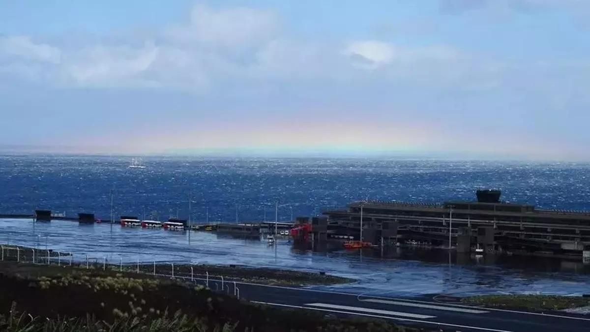 La borrasca sigue  afectando a las conexiones aéreas con La Palma