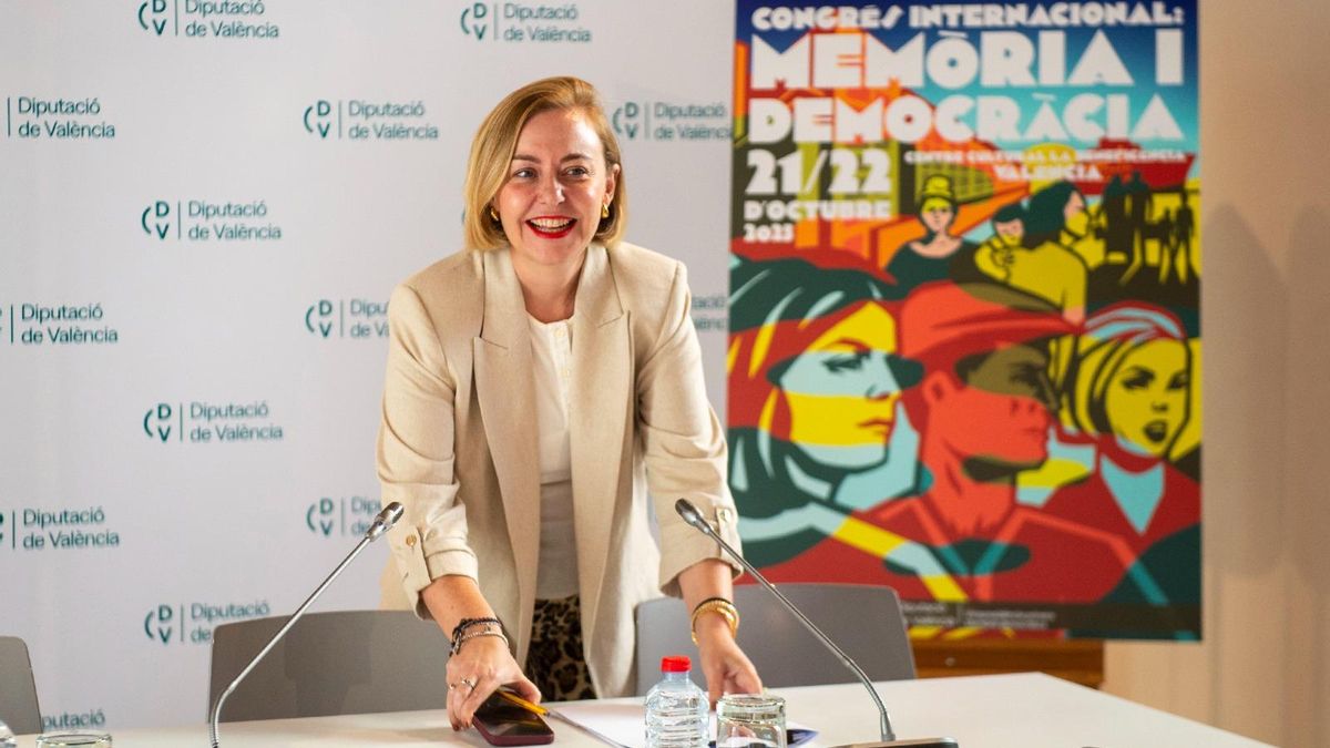 Zapatero, el relator de la ONU y Anna Krekic, en el congreso de memoria democrática de la Diputación de Valencia