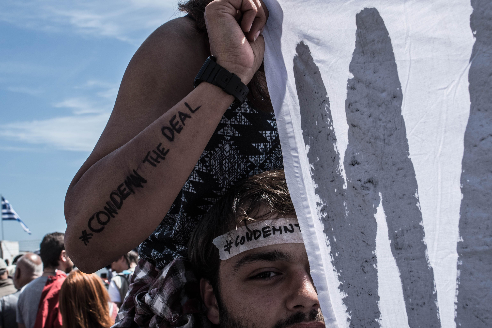 Protesta en el puerto de Mytilini, en la isla de Lesbos