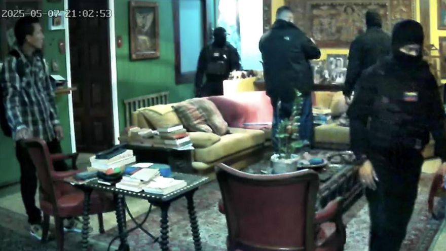 Opositora denuncia un allanamiento de su vivienda en Caracas tras su salida de Venezuela