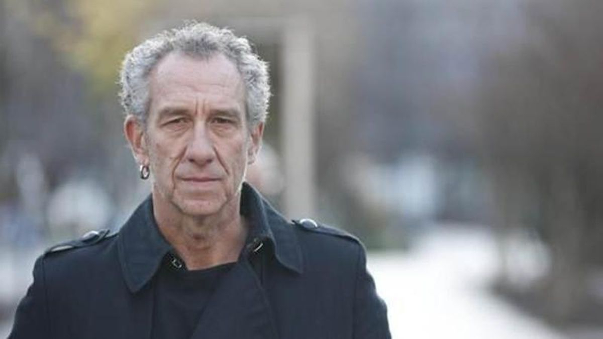 La Casona de San Feliz de Torío junta este martes a los escritores Ricardo Méndez Salmón y Alejandro Basteiro