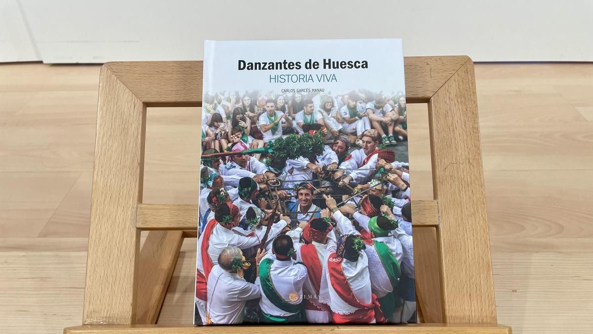 Libro 'Danzantes de Huesca'