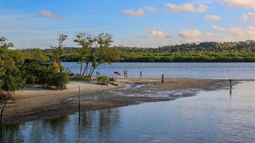 El pequeño pueblo gallego con playas fluviales, ríos y alguna cascada en el que no echarás de menos el mar