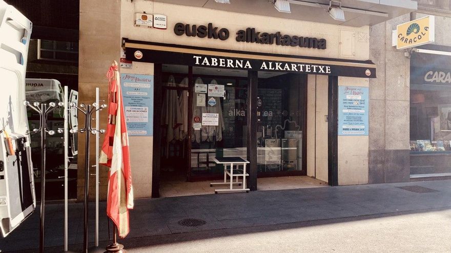 Eusko Alkartasuna se escinde en Vitoria: los críticos se quedan con la sede histórica del partido